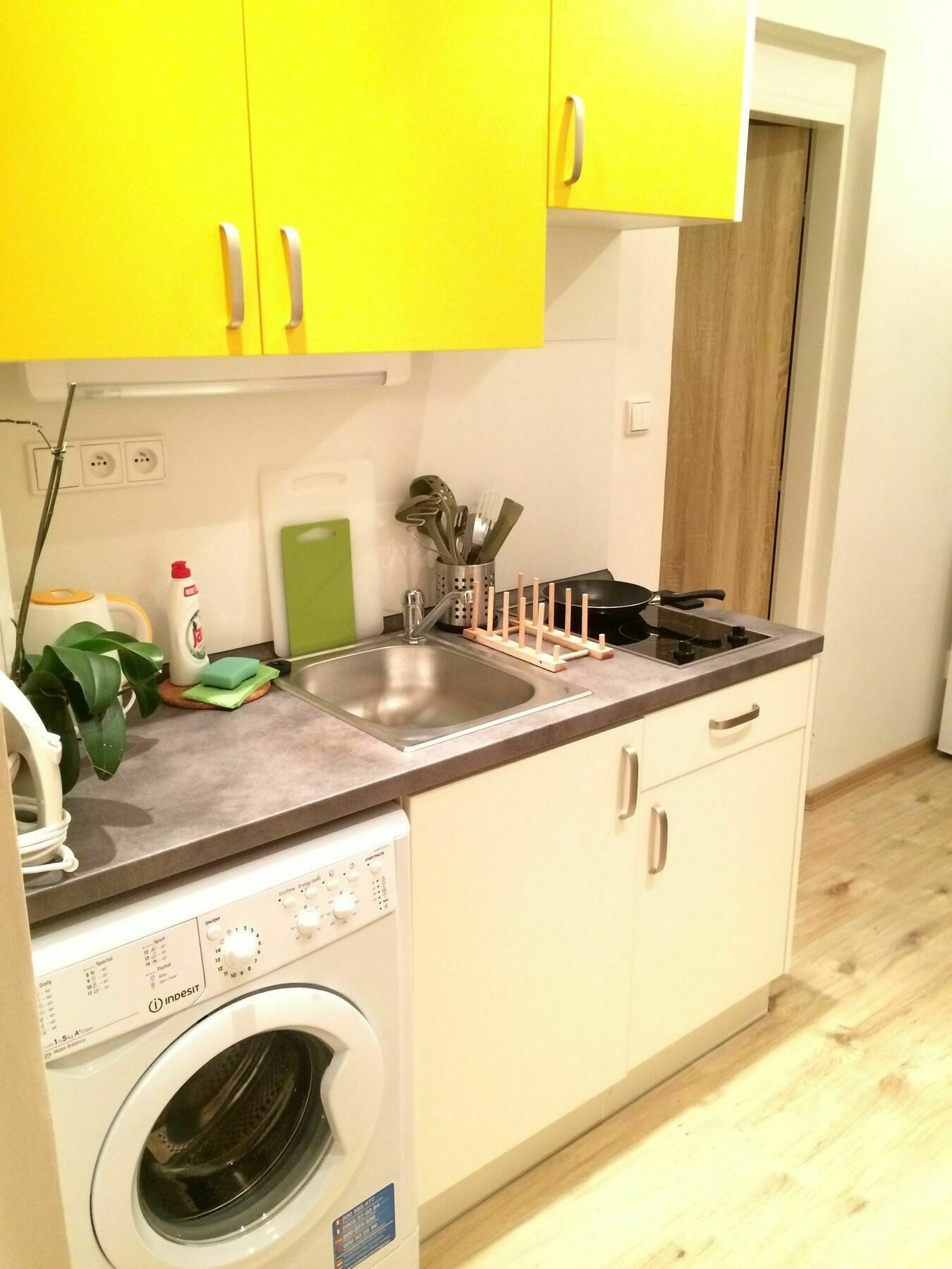 Residence Vita Nejedleho Prag Exteriör bild
